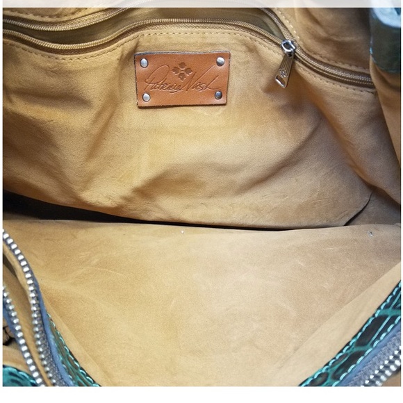 Patricia Nash 10th Anniversary Limited Edition Vintage Green Croc Leather Bag - Picture 6 of 16